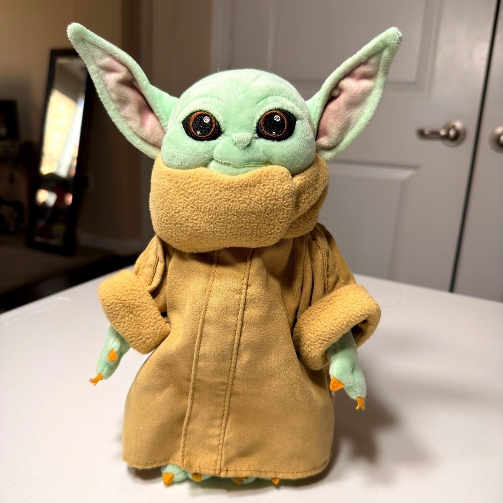 Disney Star Wars Grogu Baby Yoda Plush The Mandalorian 11 Inch Toy